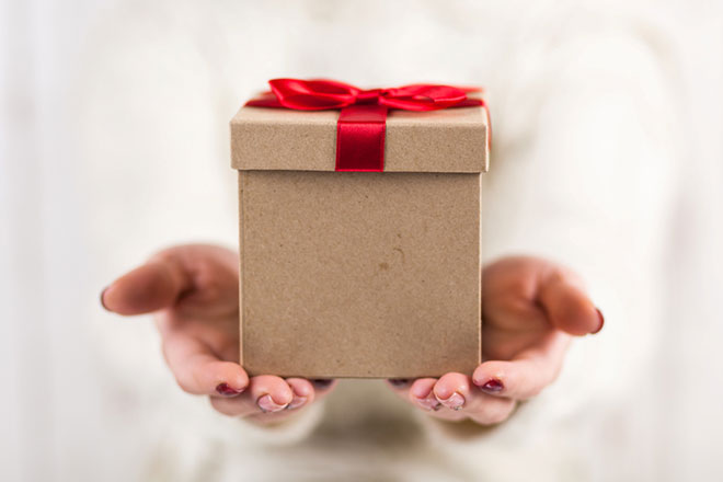 Mogen zorgaanbieders cliënten cadeaus aanbieden?