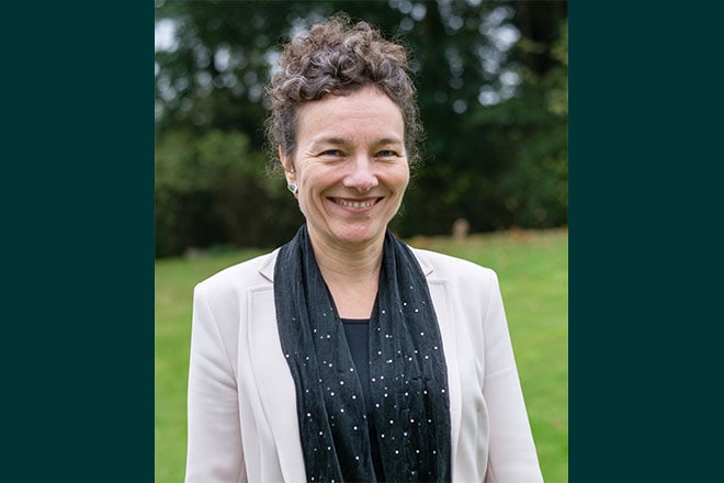 Dr. Karen Kruijthof