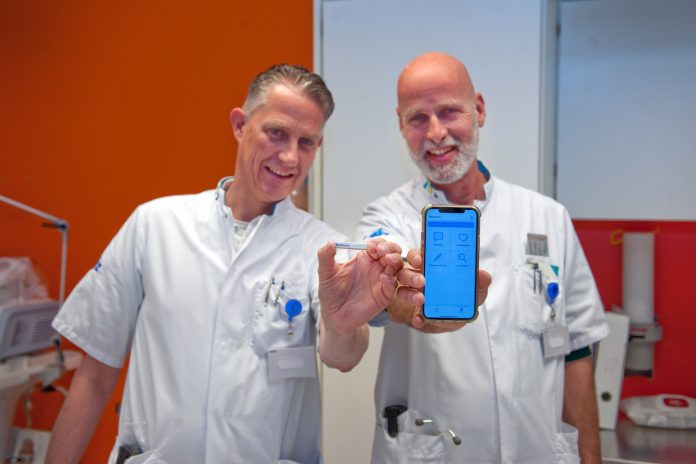 superkleine hartmonitor werkt samen met app