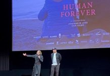 Teun Toebes en Jonathan de Jong tijdens de premiere van de documentaire Human Forever, maandag 9 oktober in Tuchinski. Foto: Bart Kiers