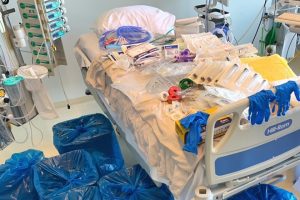 De afvalberg van 24 uur intensive care-zorg