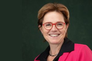 Op de foto: Miranda de Vries, bestuursvoorzitter van Zorggroep Elde Maasduinen