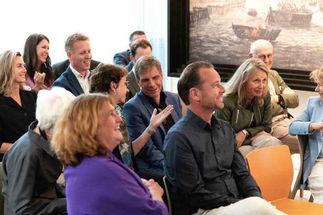 In het publiek onder meer finalist Ernst Klunder en Suzanne Bentvelsen, winnaar Bertine Lahuis en jurylid Marjo Vissers