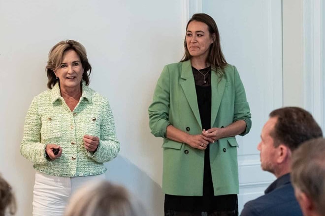 Groene Leiders Diner Jolanda Buwalda en Ailin Haijer Jolanda Buwalda en Ailin Haijer tijdens het Groene Leiders Diner
