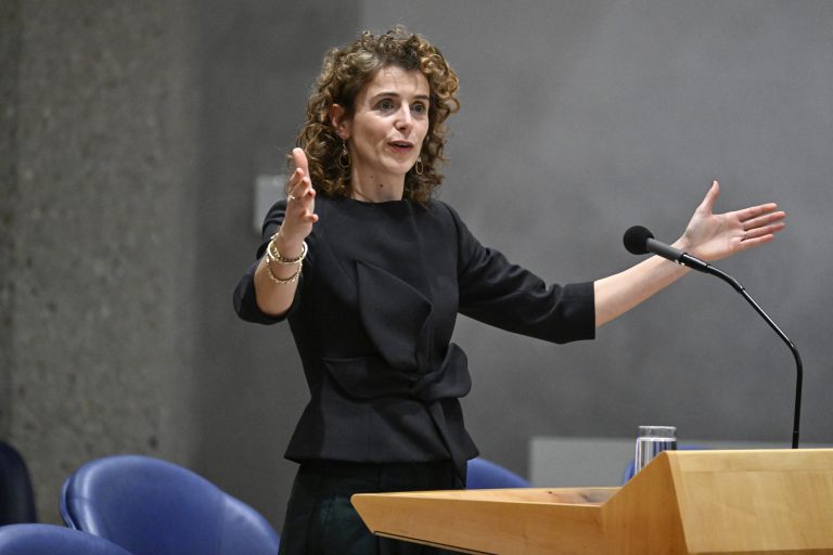 Voorbereid zijn op nieuwe pandemie blijkt voor VWS-minister Hermans geen halszaak