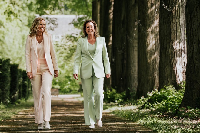 Envida-bestuurders Petra Lamberts en Milenka van Kempen-Vanderheijden