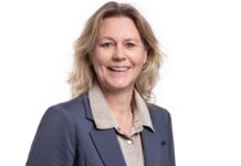 Ouderenzorg waarschuwt voor afbouw verpleeghuis, ’trek geen verkeerde conclusies’ Zorgbestuurder Ellen Maat
